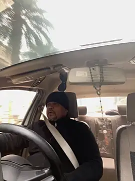 Snapshot of Dick_6inches chatting on January 15, 3:22 am Dick 6inches online show from January 15, 3:22 am