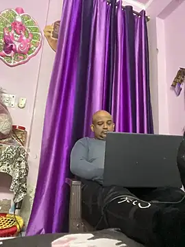 Snapshot of Dick_6inches chatting on February 2, 3:11 pm Dick 6inches online show from February 2, 3:11 pm