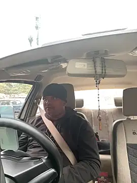 Snapshot of Dick_6inches chatting on February 18, 3:02 am Dick 6inches online show from February 18, 3:02 am