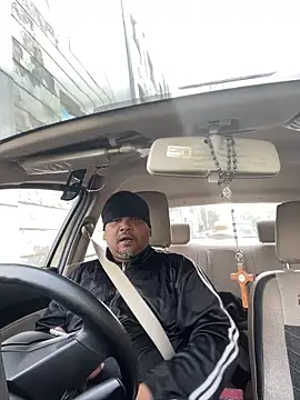 Snapshot of Dick_6inches chatting on February 20, 4:09 am Dick 6inches online show from February 20, 4:09 am