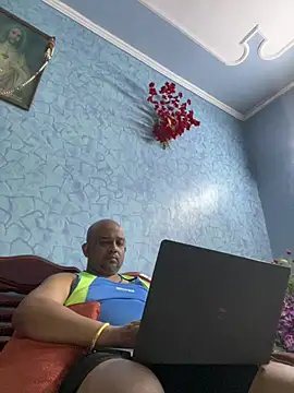 Snapshot of Dick_6inches chatting on February 22, 1:53 pm Dick 6inches online show from February 22, 1:53 pm