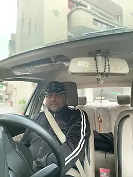 Snapshot of Dick_6inches chatting on February 24, 12:47 pm Dick 6inches online show from February 24, 12:47 pm