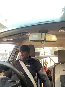 Snapshot of Dick_6inches chatting on March 2, 2:58 am Dick 6inches online show from March 2, 2:58 am