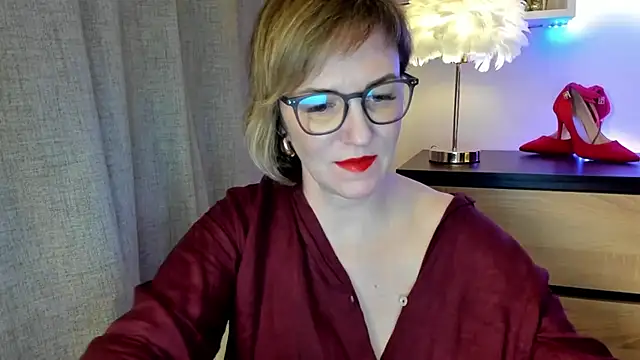 feliziaDesire online show from October 22, 12:49 pm