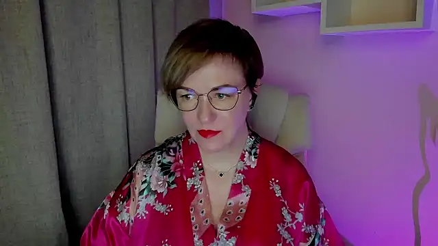 feliziaDesire online show from July 7, 6:05 am