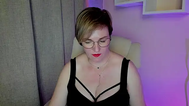 feliziaDesire online show from July 9, 6:01 pm