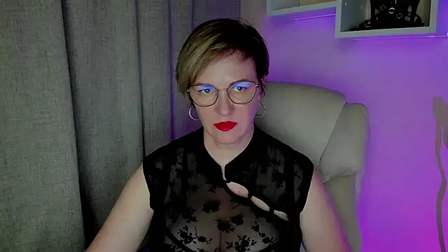 feliziaDesire online show from July 14, 12:55 pm