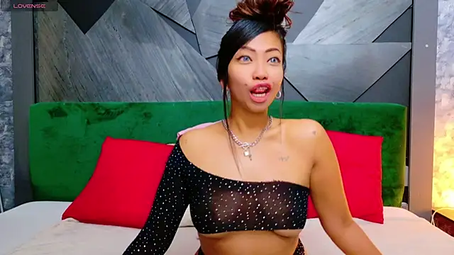 ElyaQuinn online show from September 25, 6:50 am