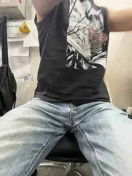 wSilEliaXm online show from April 27, 8:12 am