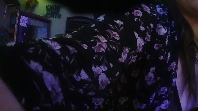 spunlikecottoncandy online show from March 19, 7:23 am