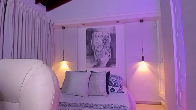 nathalie rivers online show from March 31, 11:21 am