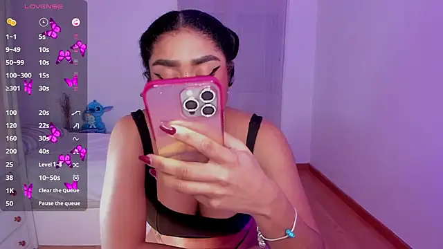 briana walker online show from March 7, 6:43 pm