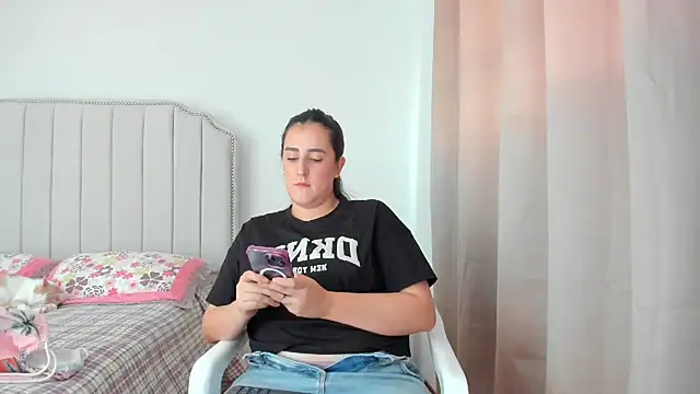 Snapshot of Hanna86 chatting on January 6, 7:17 pm Hanna86 online show from January 6, 7:17 pm