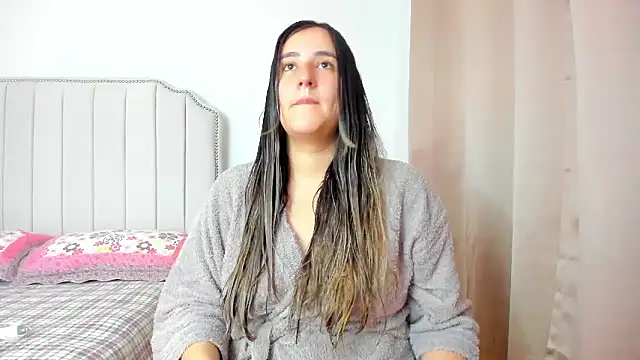 Snapshot of Hanna86 chatting on January 8, 1:13 pm Hanna86 online show from January 8, 1:13 pm