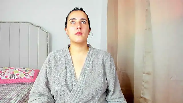 Snapshot of Hanna86 chatting on January 10, 3:58 pm Hanna86 online show from January 10, 3:58 pm