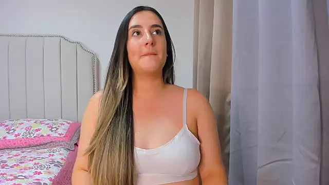 Snapshot of Hanna86 chatting on February 24, 12:41 am Hanna86 online show from February 24, 12:41 am