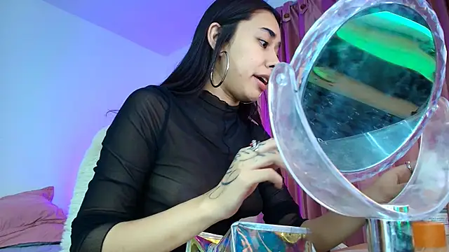 Snapshot of AmyOlimpo chatting on June 11, 12:32 am AmyOlimpo online show from June 11, 12:32 am