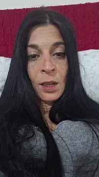 patatinahot87 online show from February 18, 7:43 pm