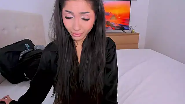 Your Girl69XXX online show from March 29, 8:53 pm