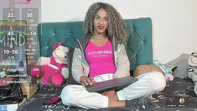 StefanyMiler online show from June 16, 8:39 am