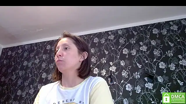Sophi Cute online show from July 8, 11:58 am