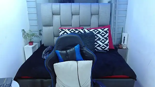 evelin zaens online show from March 19, 5:55 am