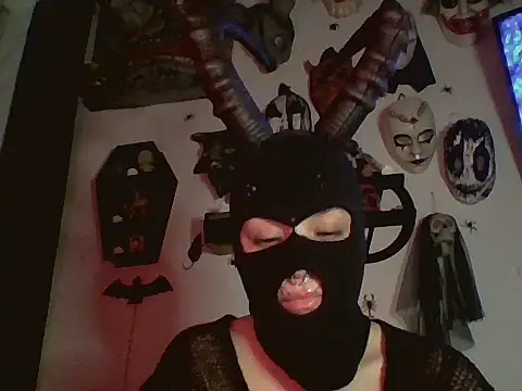 FeticheMacabre online show from September 13, 5:40 am