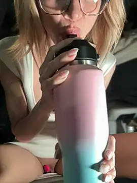 MessyNastyQueen online show from February 2, 11:42 pm