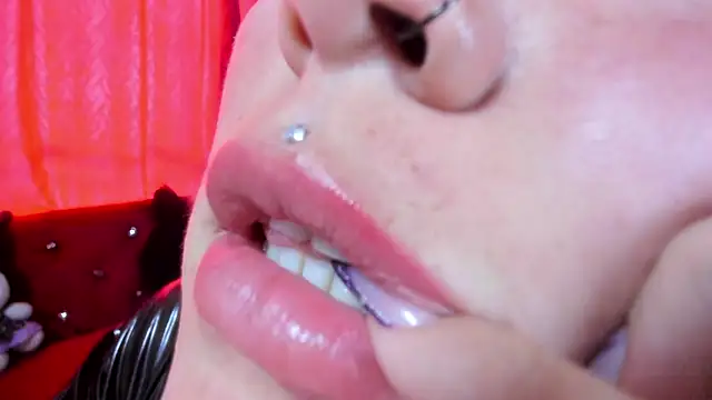 Snapshot of _kalypso_ chatting on February 18, 8:49 pm kalypso online show from February 18, 8:49 pm