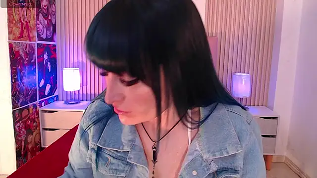 alicia moom online show from June 6, 7:51 pm