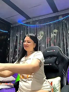 KikiXRed online show from April 1, 4:35 am