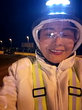 bellapaty online show from April 15, 7:58 pm