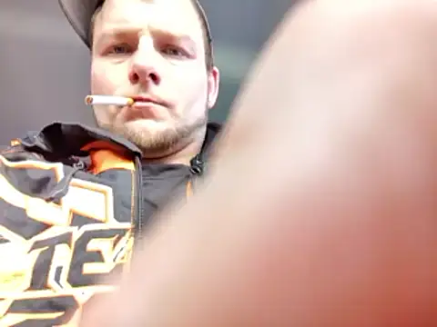 Snapshot of jcp681 chatting on March 15, 7:20 pm jcp681 online show from March 15, 7:20 pm