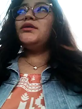 Sakura 0505 online show from February 6, 9:49 pm