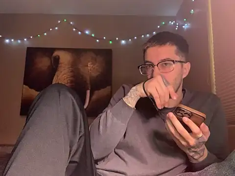 Bwcjoshbanks online show from February 20, 11:22 am