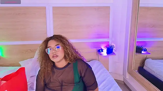  nickypurple  online show from February 11, 7:08 pm