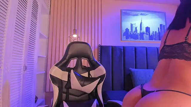 ashlye miller  online show from March 11, 4:40 am