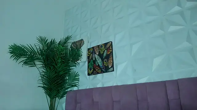 Hellen Sky online show from February 13, 7:10 pm