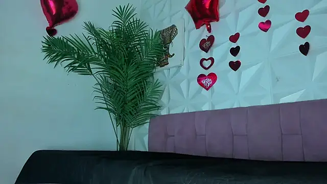 Hellen Sky online show from March 28, 7:02 pm