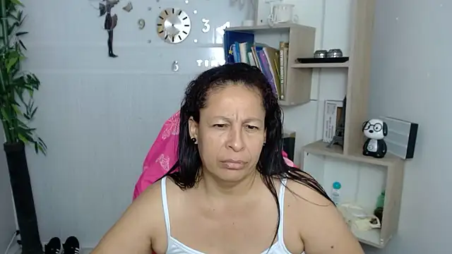 mature martina online show from July 9, 9:02 am