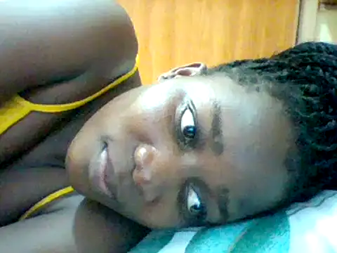 Snapshot of Alessandrajenna chatting on February 18, 1:00 pm Alessandrajenna online show from February 18, 1:00 pm