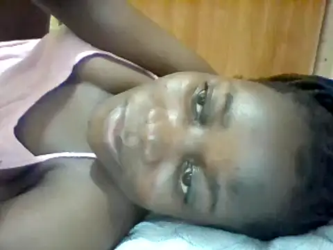 Snapshot of Alessandrajenna chatting on March 21, 7:13 pm Alessandrajenna online show from March 21, 7:13 pm