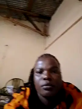 pretty-donna online show from February 14, 11:40 am