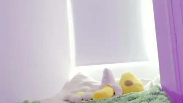damn that booty online show from July 5, 2:02 pm