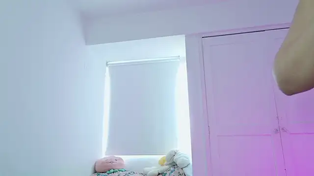 damn that booty online show from August 3, 1:27 pm