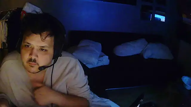 Bebemickey75 online show from November 28, 10:23 pm