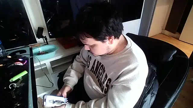 Bebemickey75 online show from March 28, 5:12 pm