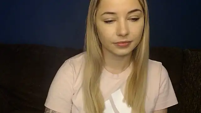 Snapshot of yourbabyface chatting on March 8, 5:17 pm yourbabyface online show from March 8, 5:17 pm