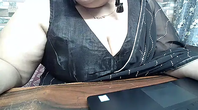 Snapshot of Sexy_raman_ chatting on December 3, 4:36 am Sexy raman online show from December 3, 4:36 am
