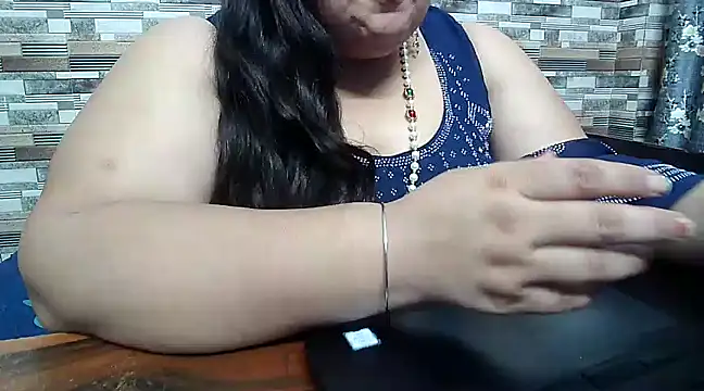 Snapshot of Sexy_raman_ chatting on December 25, 11:00 am Sexy raman online show from December 25, 11:00 am